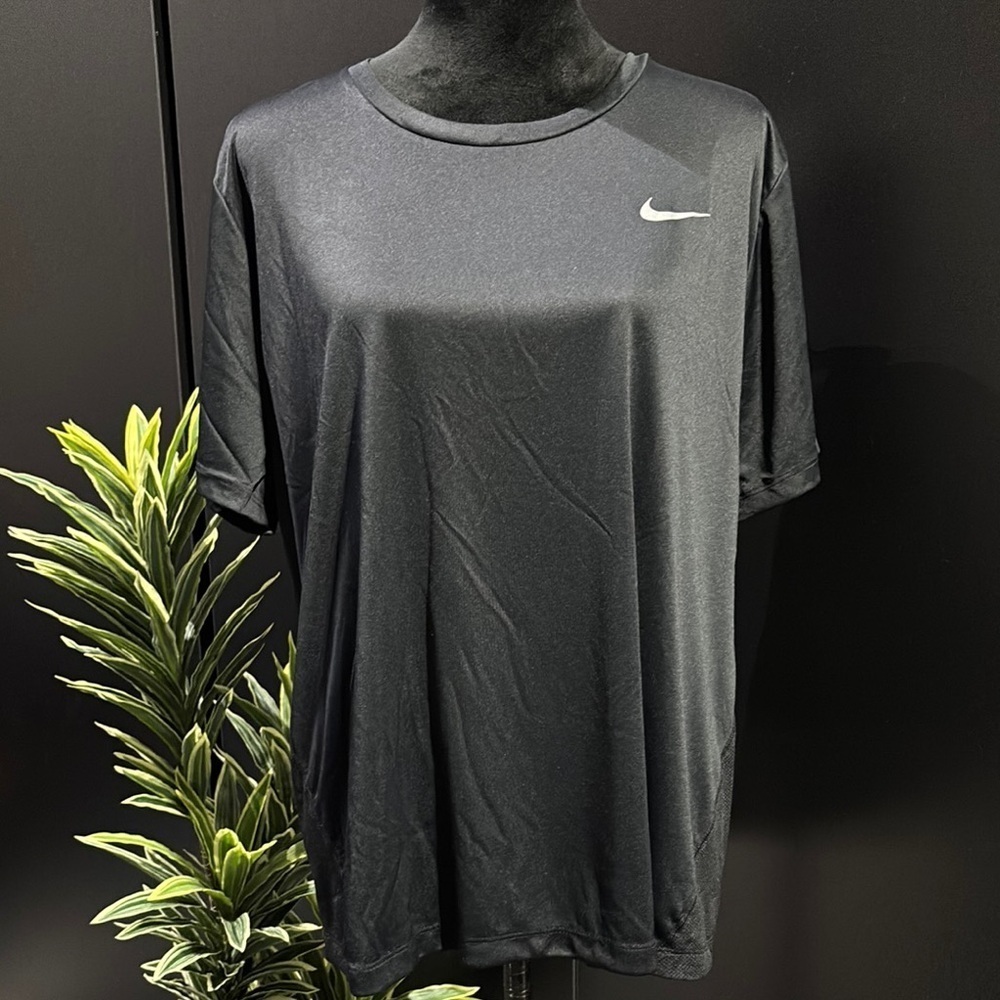 Nike Dri-Fit Running,moisture wicking,mesh back,breathable,comfort